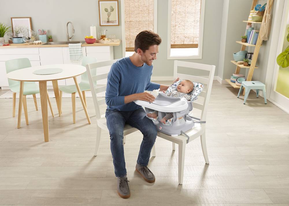 Fisher-Price® SpaceSaver Καθισματάκι Φαγητού, Σχέδιο Μωσαϊκό